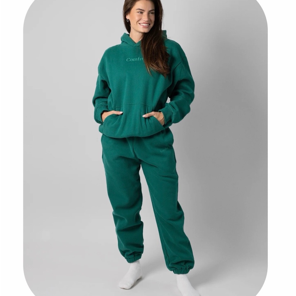 Comfrt Teal Jogger Set (Sweatshirt & Sweatpants)